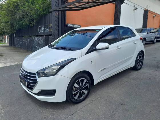 HYUNDAI HB20 1.0 COMFORT 12V FLEX 4P MANUAL